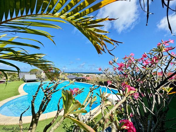 EN EXCLUSIVITE - A VENDRE - PROPRIETE D'EXCEPTION AVEC VUE MER IMPRENABLE & STUDIO ATTENANT - SAINTE ANNE