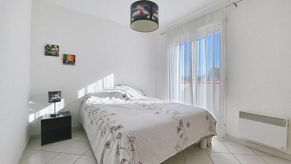 SUPERBE VILLA 4 FACES - 3 CHAMBRES - PISCINE -