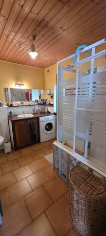 Saint-Front (16460) VIAGER OCCUPÉ,BOUQUET 101 462 € ,RENTE 630 € ,POUR UNE DAME DE 83 ANS ,MAISON DE CAMPAGNE AVEC GRANGE DE 144 M