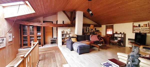 Saint-Front (16460) VIAGER OCCUPÉ,BOUQUET 101 462 € ,RENTE 630 € ,POUR UNE DAME DE 83 ANS ,MAISON DE CAMPAGNE AVEC GRANGE DE 144 M