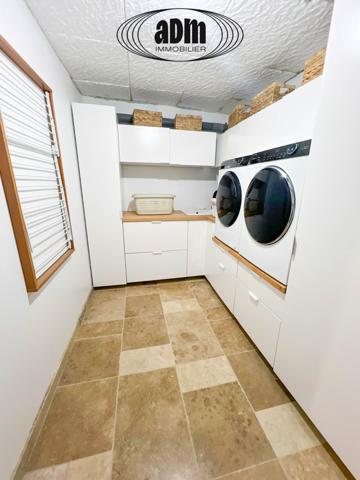 Maison
                                                                                                                                                                                                                                                                                                                        5 pièce(s)                                                                                                                                                                                                          4 chambre(s)                                                                                                                                                                                                          130  m²