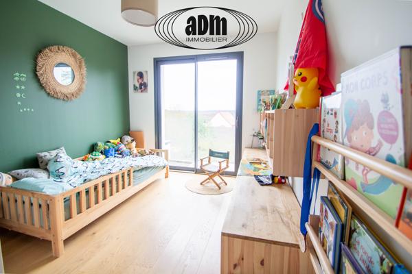 Maison
                                                                                                                                                                                                                                                                                                                        5 pièce(s)                                                                                                                                                                                                          4 chambre(s)                                                                                                                                                                                                          130  m²