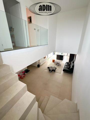 Maison
                                                                                                                                                                                                                                                                                                                        5 pièce(s)                                                                                                                                                                                                          4 chambre(s)                                                                                                                                                                                                          130  m²