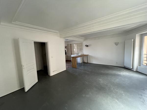 Immeuble
                                                                                                                                                
                                                                                                                                                
                                                                                                                                                
                                                    
                                                                                                                                                                                                                                                                                                                        197  m²                                                                                                                                                                                                         2 etage(s)