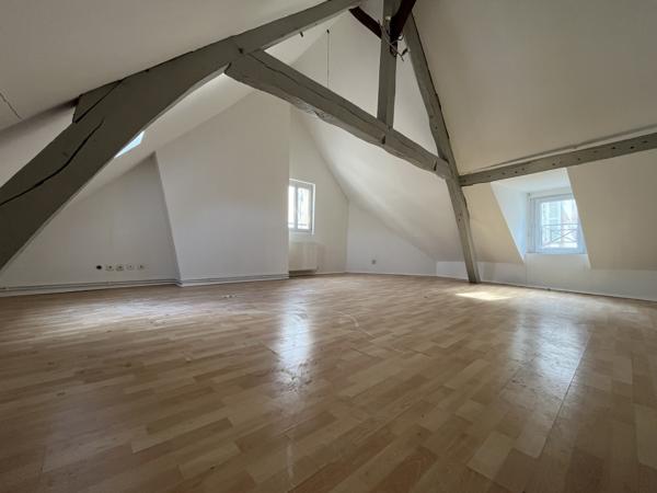 Immeuble
                                                                                                                                                
                                                                                                                                                
                                                                                                                                                
                                                    
                                                                                                                                                                                                                                                                                                                        197  m²                                                                                                                                                                                                         2 etage(s)