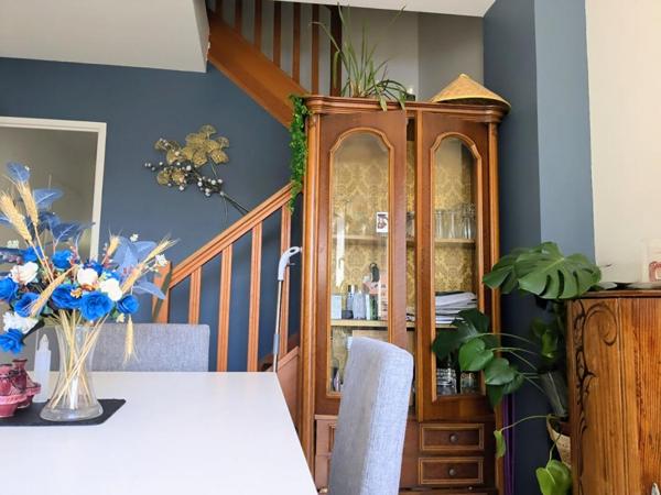 Maison lumineuse avec jardin et garage ? Idéal investisseur ? Saint-Quentin-de-Baron (30 min de Bordeaux)