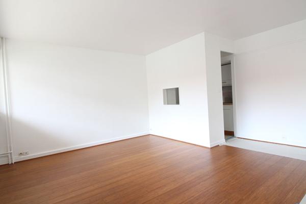 À louer : Appartement 2 pièces non meublé à Paris 15ème