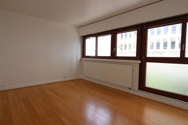 À louer : Appartement 2 pièces non meublé à Paris 15ème