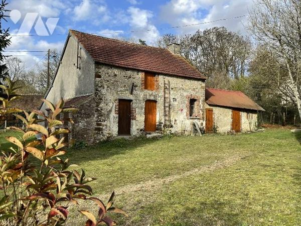 MAISON ET DEPENDANCES SUR PLUS D'UN HECTARE