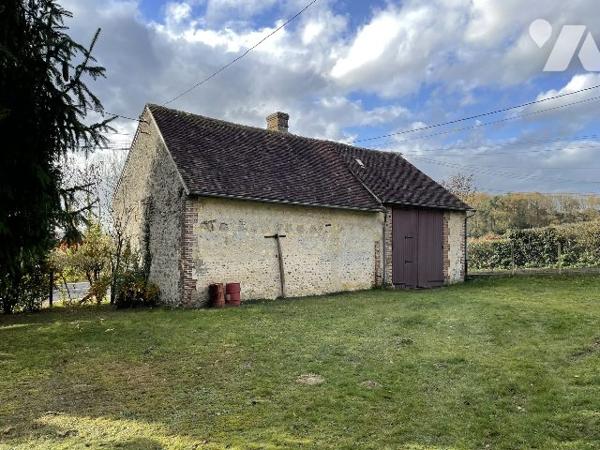 MAISON ET DEPENDANCES SUR PLUS D'UN HECTARE