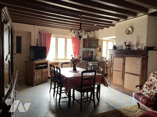 MAISON ET DEPENDANCES SUR PLUS D'UN HECTARE