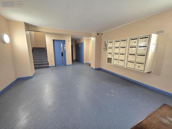 Appartement à vendre à Vierzon dans le Cher (18100), ref : 18058-77