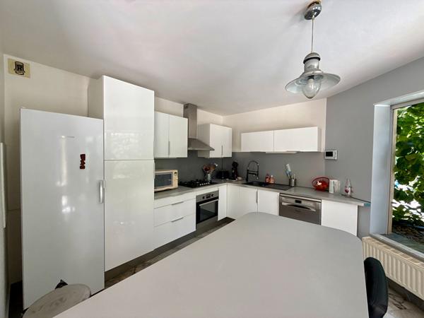 Maison 8 pièces 161 m2