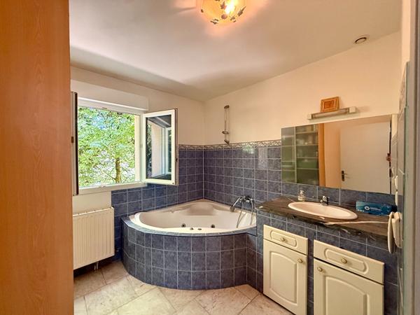 Maison 8 pièces 161 m2
