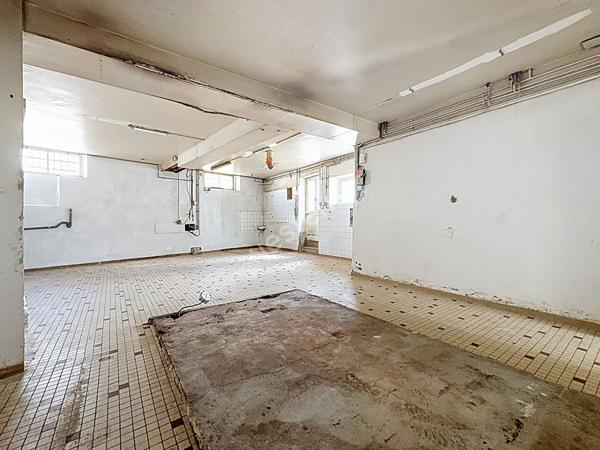 Immeuble de rapport de 135 m² à Champtocé sur Loire comprenant un local commercial et un appartement