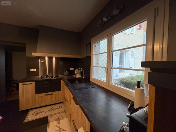 Maison de ville à vendre à Saint-Gaultier dans l'Indre (36800), ref : 037/2544