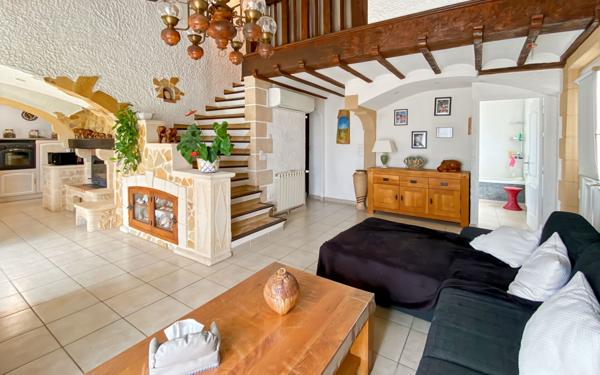 Maison à vendre    5 pièces •  Peyruis