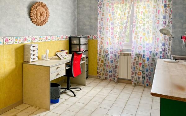 Maison à vendre    5 pièces •  Peyruis