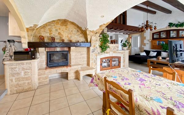 Maison à vendre    5 pièces •  Peyruis