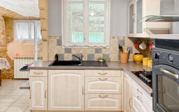 Maison à vendre    5 pièces •  Peyruis