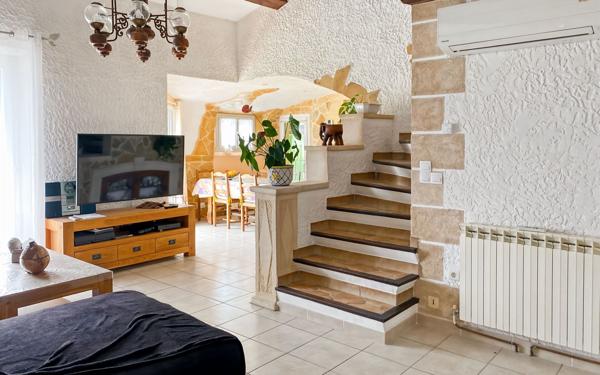 Maison à vendre    5 pièces •  Peyruis