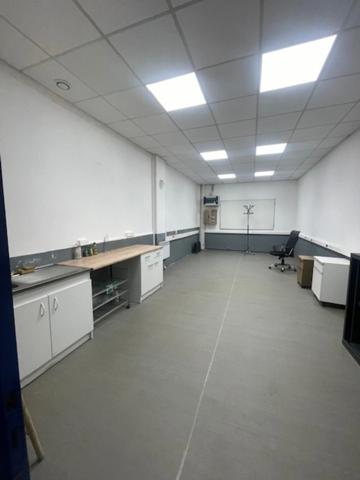 Local/bureau à vendre TARBES (65)