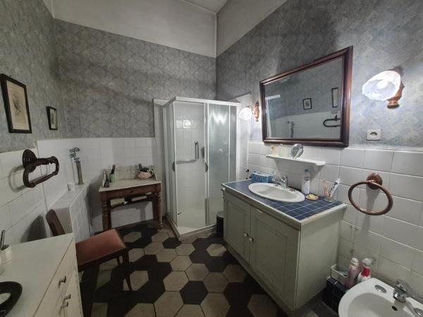 Charme, caractère et emplacement idéal : appartements d’exception au cœur de Vals?les?Bains !