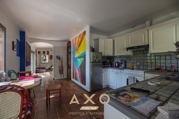 EXCLUSIVITE - LE PUY SAINTE REPARADE - VILLA 217m2 sur 9000m2 de terrain - 495 000