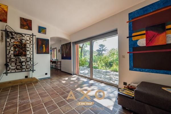 EXCLUSIVITE - LE PUY SAINTE REPARADE - VILLA 217m2 sur 9000m2 de terrain - 495 000