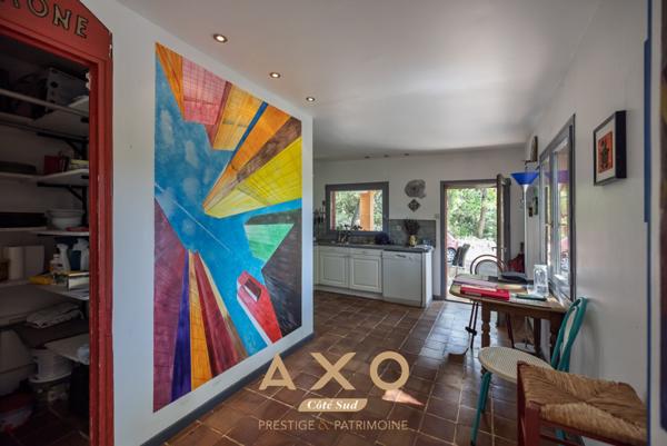 EXCLUSIVITE - LE PUY SAINTE REPARADE - VILLA 217m2 sur 9000m2 de terrain - 495 000