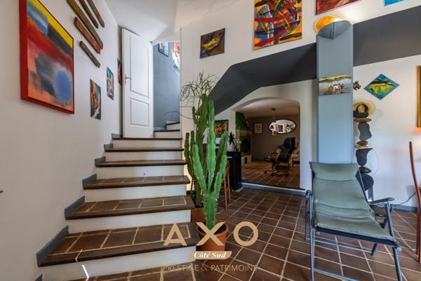 EXCLUSIVITE - LE PUY SAINTE REPARADE - VILLA 217m2 sur 9000m2 de terrain - 495 000