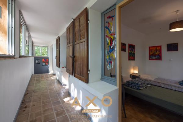 EXCLUSIVITE - LE PUY SAINTE REPARADE - VILLA 217m2 sur 9000m2 de terrain - 495 000