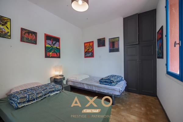 EXCLUSIVITE - LE PUY SAINTE REPARADE - VILLA 217m2 sur 9000m2 de terrain - 495 000