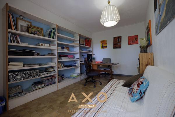 EXCLUSIVITE - LE PUY SAINTE REPARADE - VILLA 217m2 sur 9000m2 de terrain - 495 000