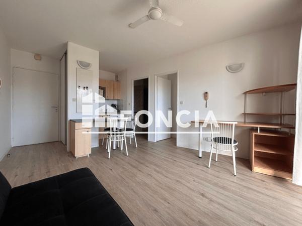 Location Appartement meublé 2 pièces 28.86 m² - AVENUE JEAN MONNET La Rochelle 17000
