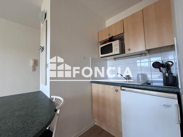 Location Appartement meublé 2 pièces 28.86 m² - AVENUE JEAN MONNET La Rochelle 17000