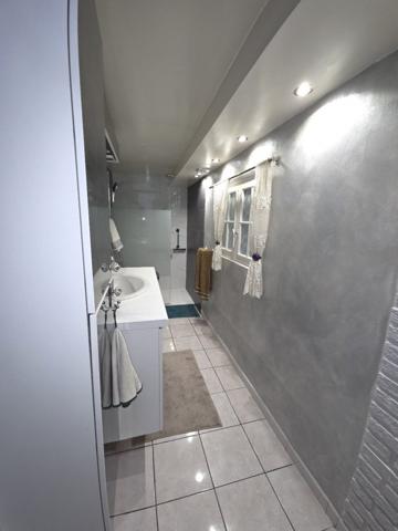 Maison semi individuelle avec garage de 122m²