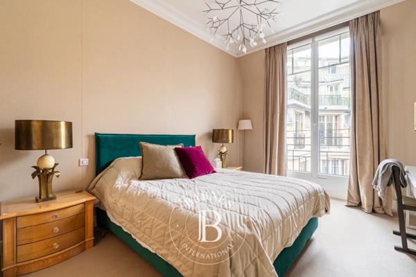 Paris 16ème, Appartement 4 Chambres -  212 m² à vendre