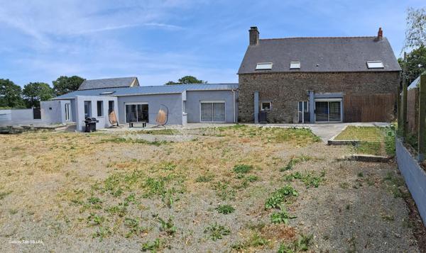 Maison à DOL-DE-BRETAGNE, 35120 - 8 pièces 280m²