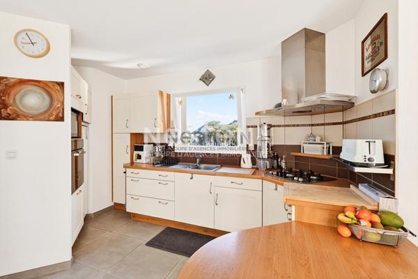 Vente d'une maison vivable de plain pied 4 chambres dans le bourg de Planguenoual