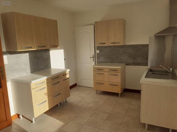 Maison à louer à Cornillé en Ille-et-Vilaine (35500), ref : 35131-213