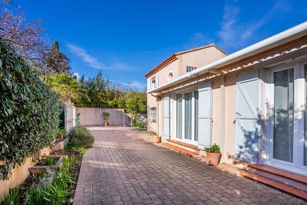 Maison Toulon EST 142m² 5 pièce(s)