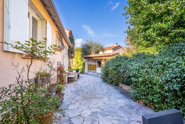 Maison Toulon EST 142m² 5 pièce(s)