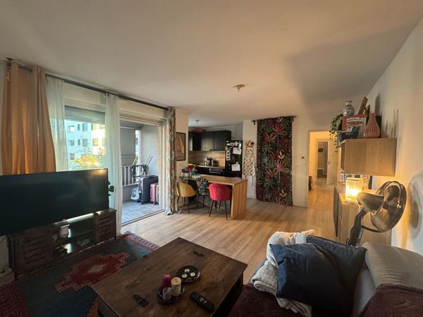 T3 terrasse et pkg - Terres Neuves , Begles