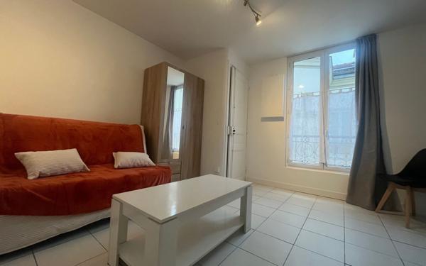Appartement à louer    2 pièces • 17,80 m2 Paris 17