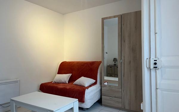 Appartement à louer    2 pièces • 17,80 m2 Paris 17