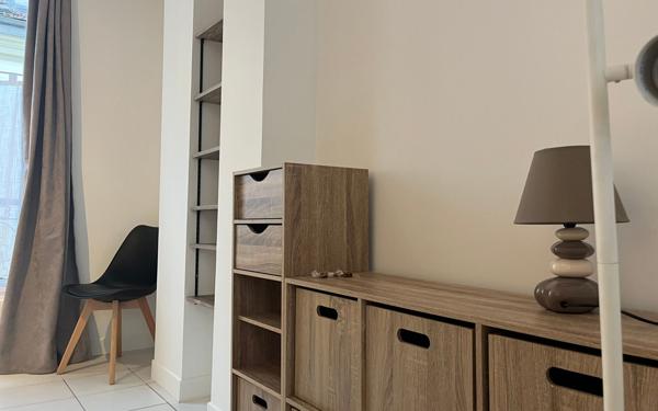 Appartement à louer    2 pièces • 17,80 m2 Paris 17