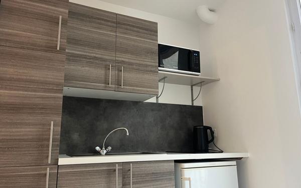 Appartement à louer    2 pièces • 17,80 m2 Paris 17