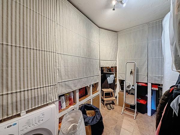 Maison Grasse Saint-Antoine 7 pièce(s) 202 m2 - 1518 m2 - 5 Chambres, terrain plat et au calme absolu