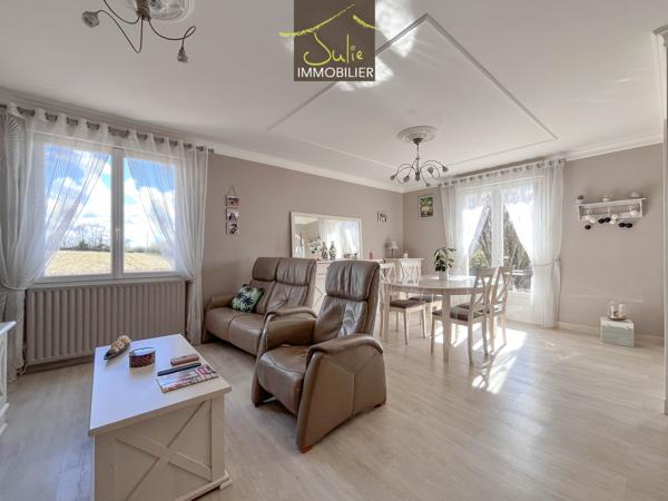 Plain-pied parfaitement entretenu sur 928m² de terrain (3ch. et bureau)